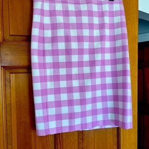 JCREW Pink and White Skirt looks like new. Great addition to your Spring looks